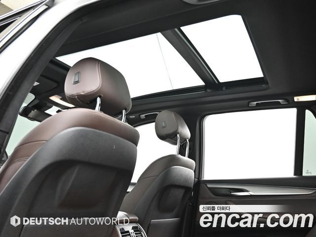 BMW X5 2018 — photo 18