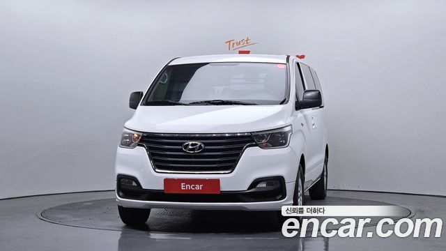 Hyundai Starex 2021 — photo 3