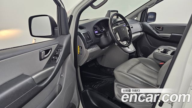 Hyundai Starex 2021 — photo 11