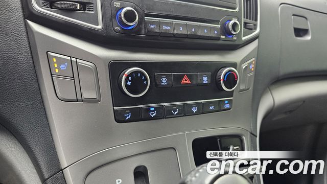 Hyundai Starex 2021 — photo 14