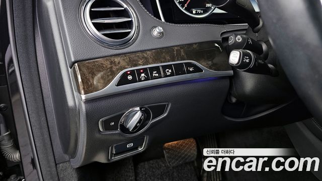 Mercedes-Benz S-Class 2016 — photo 16