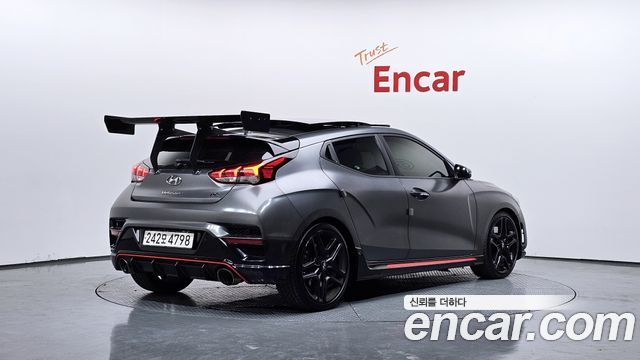 Hyundai Veloster 2019 — photo 2