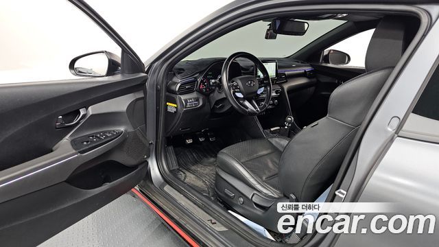 Hyundai Veloster 2019 — photo 10