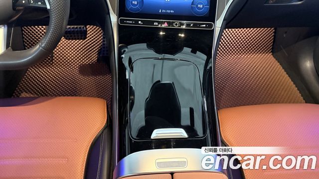 Mercedes-Benz GLC-Class 2024 — photo 9
