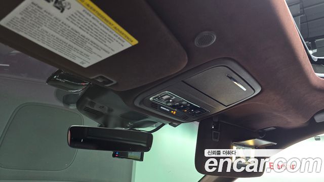 Lincoln Aviator 2022 — photo 19