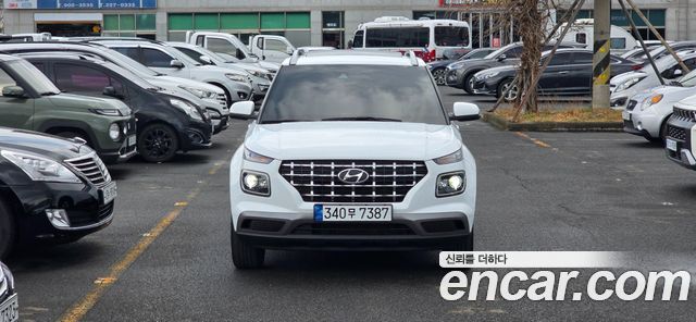 Hyundai Venue 2022 — photo 3