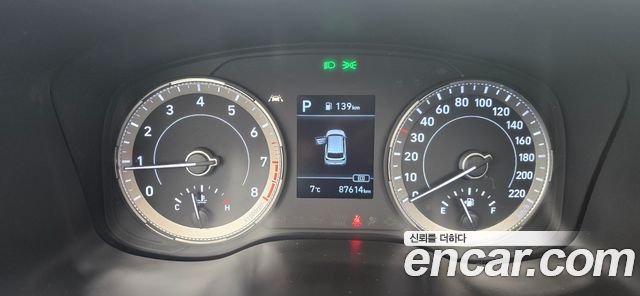 Hyundai Venue 2022 — photo 6