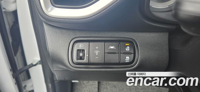 Hyundai Venue 2022 — photo 14