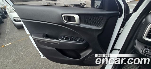 Hyundai Venue 2022 — photo 15