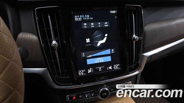 Volvo S90 2021 — photo 17