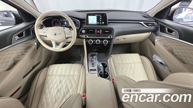 Genesis G70 2018 — photo 1