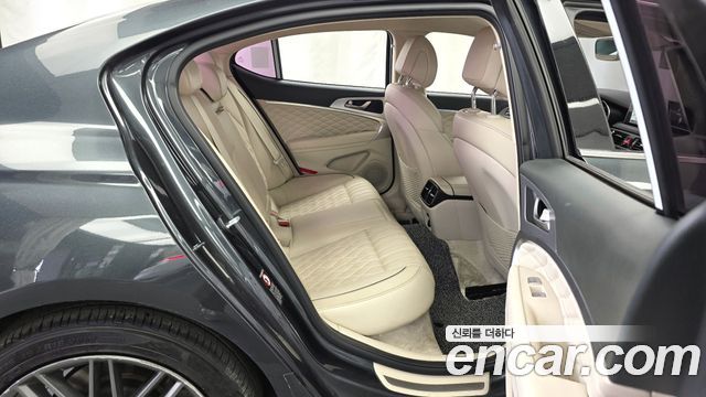 Genesis G70 2018 — photo 12