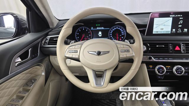 Genesis G70 2018 — photo 13