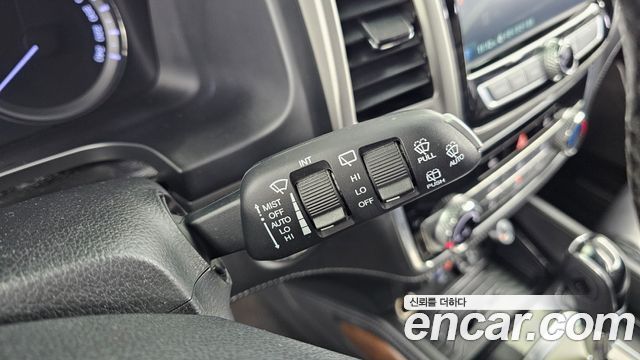 KG Mobility Rexton 2018 — photo 19