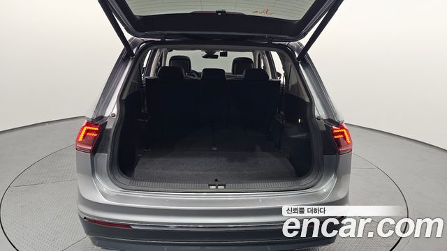 Volkswagen Tiguan 2020 — photo 20