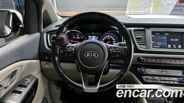 Kia Canival 2019 — photo 13
