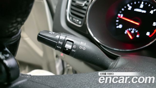 Kia Canival 2019 — photo 16