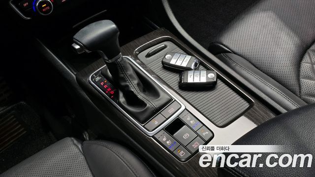 Kia K5 2019 — photo 9