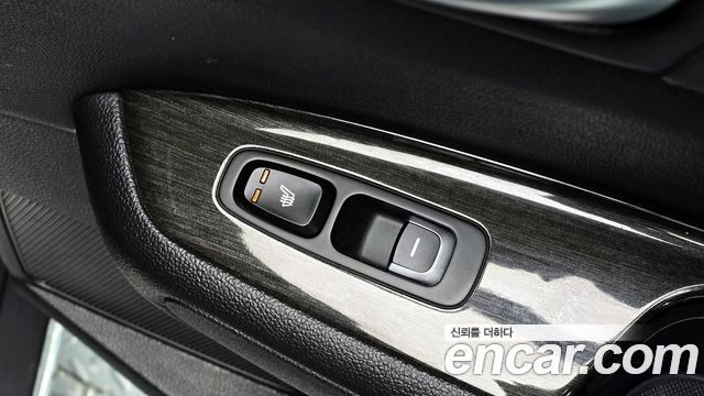 Kia K5 2019 — photo 20