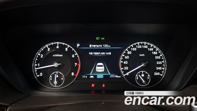 Genesis G90 2019 — photo 8