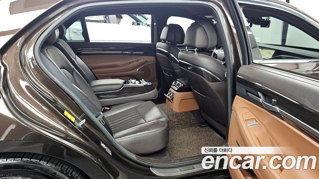 Genesis G90 2019 — photo 12
