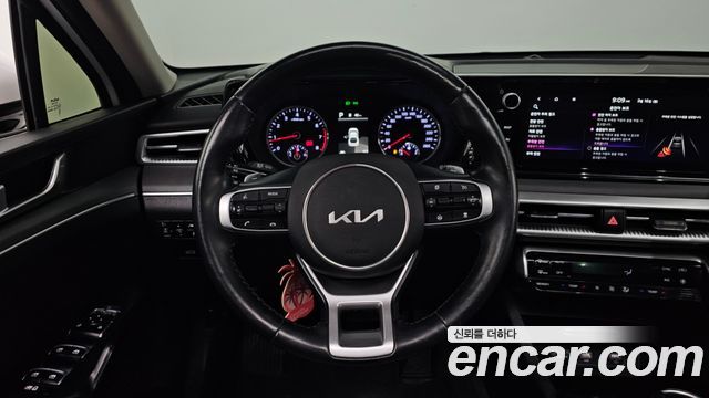 Kia K5 2022 — photo 14