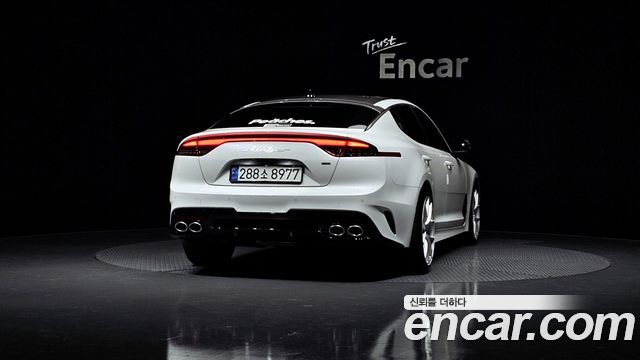 Kia Stinger 2023 — photo 4