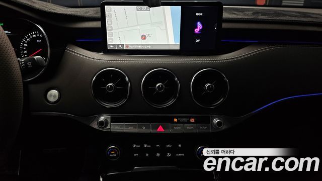 Kia Stinger 2023 — photo 14