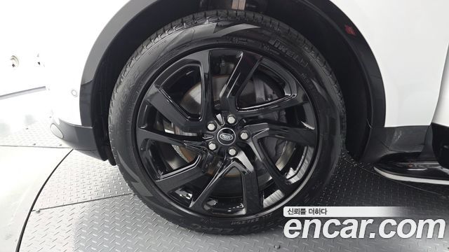 Land Rover Discovery 2023 — photo 5