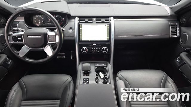 Land Rover Discovery 2023 — photo 7