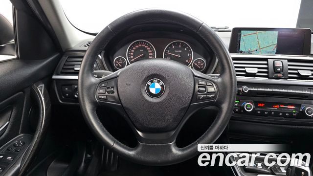 BMW 3-Series 2015 — photo 13