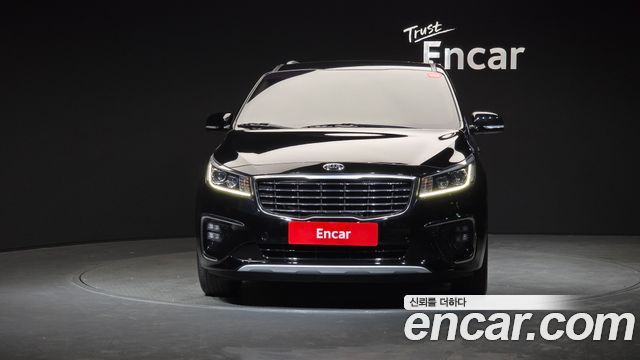 Kia Canival 2019 — photo 3