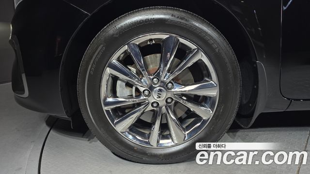 Kia Canival 2019 — photo 5