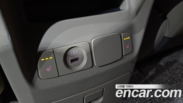 Kia Canival 2019 — photo 18