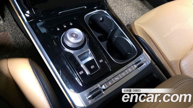 Kia Canival 2021 — photo 9