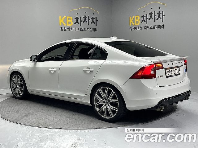 Volvo S60 2017 — photo 2