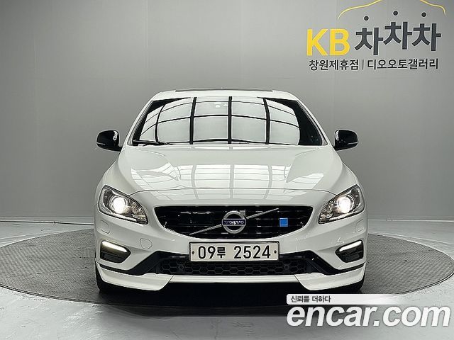 Volvo S60 2017 — photo 3