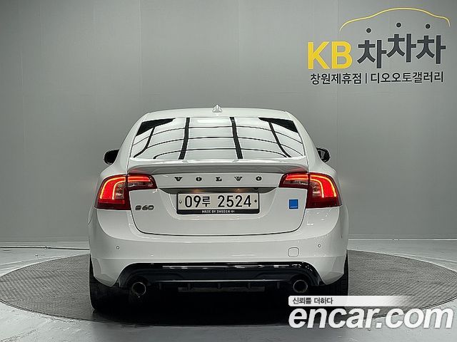 Volvo S60 2017 — photo 4