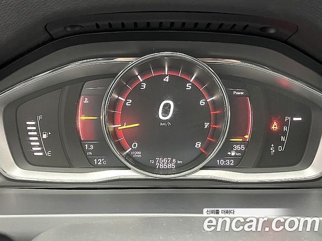 Volvo S60 2017 — photo 8