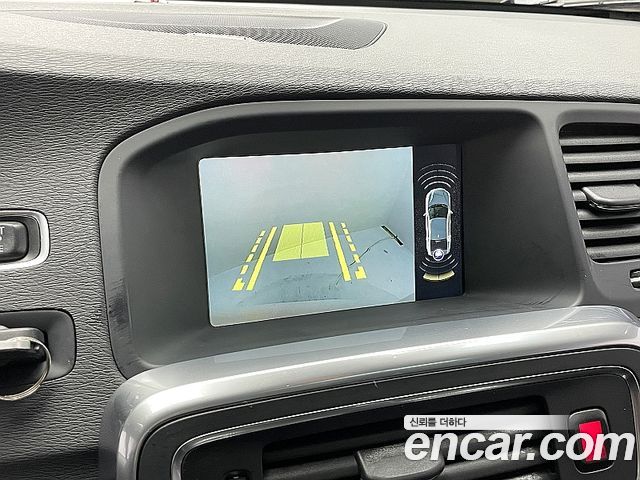 Volvo S60 2017 — photo 14