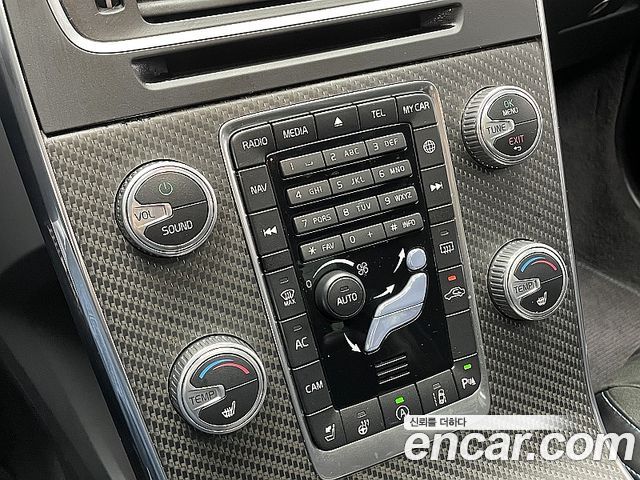 Volvo S60 2017 — photo 15