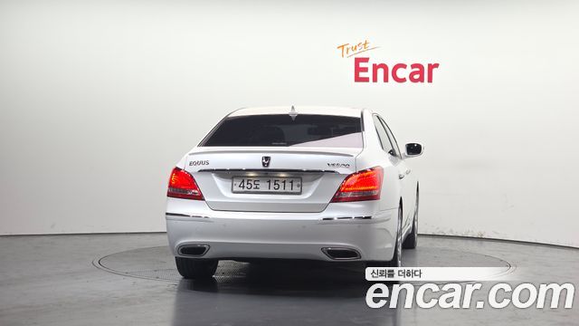 Hyundai Equus 2010 — photo 4