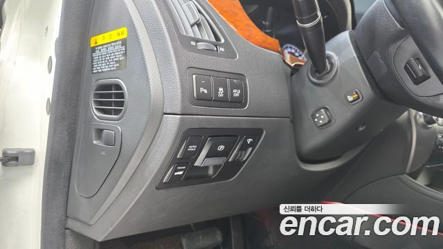 Hyundai Equus 2010 — photo 15
