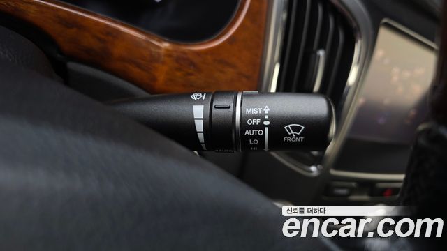 Hyundai Equus 2010 — photo 17