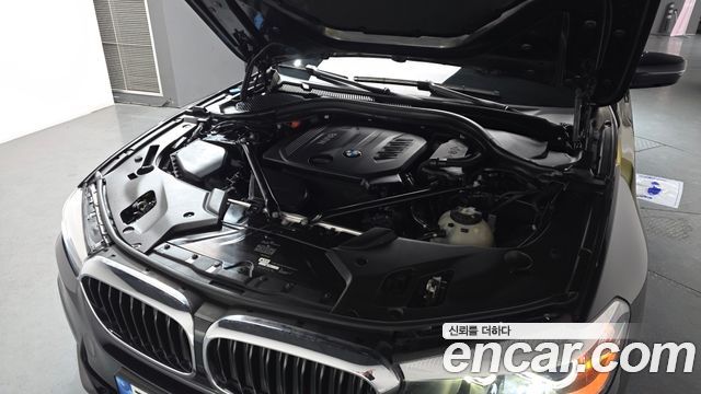 BMW 5-Series 2018 — photo 6