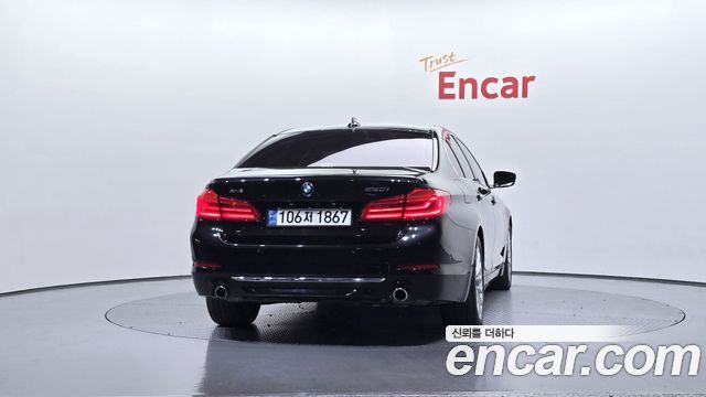 BMW 5-Series 2018 — photo 4