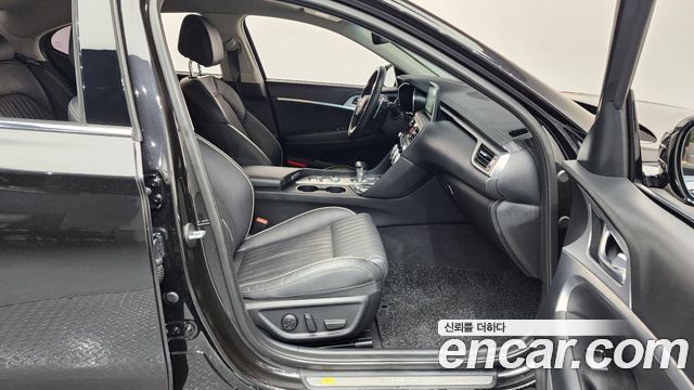 Genesis G70 2019 — photo 11