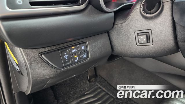 Genesis G70 2019 — photo 14