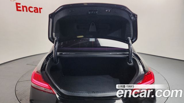 Genesis G70 2019 — photo 20