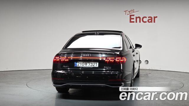 Audi A8 2023 — photo 4